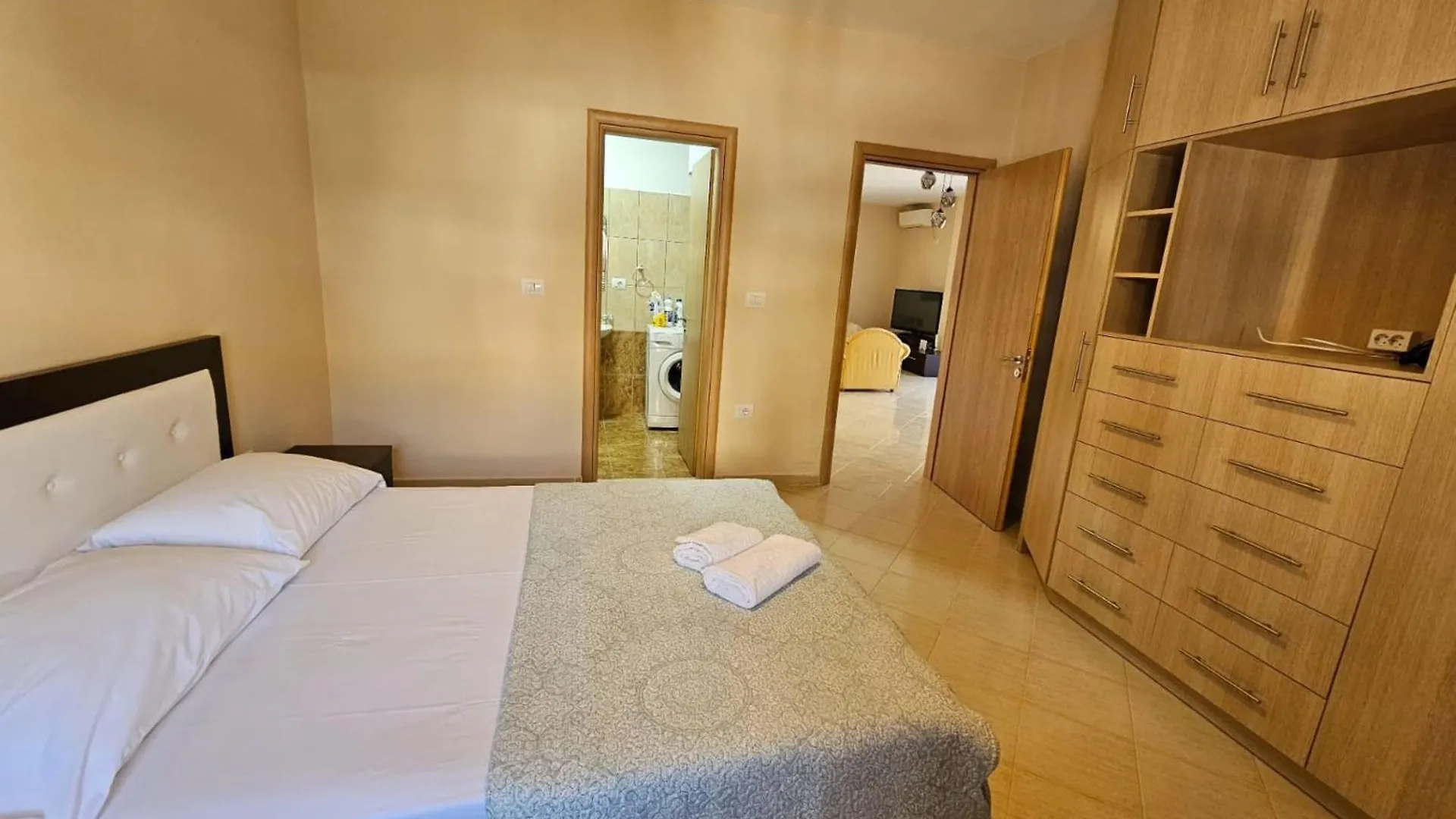 Albania Dream Holidays Apartment ساراندا ألبانيا