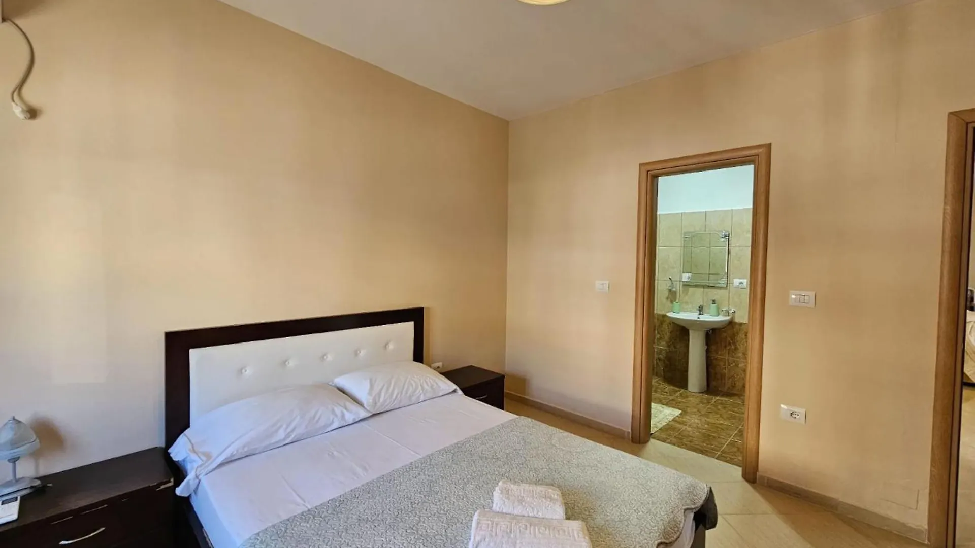 Albania Dream Holidays Apartment ساراندا