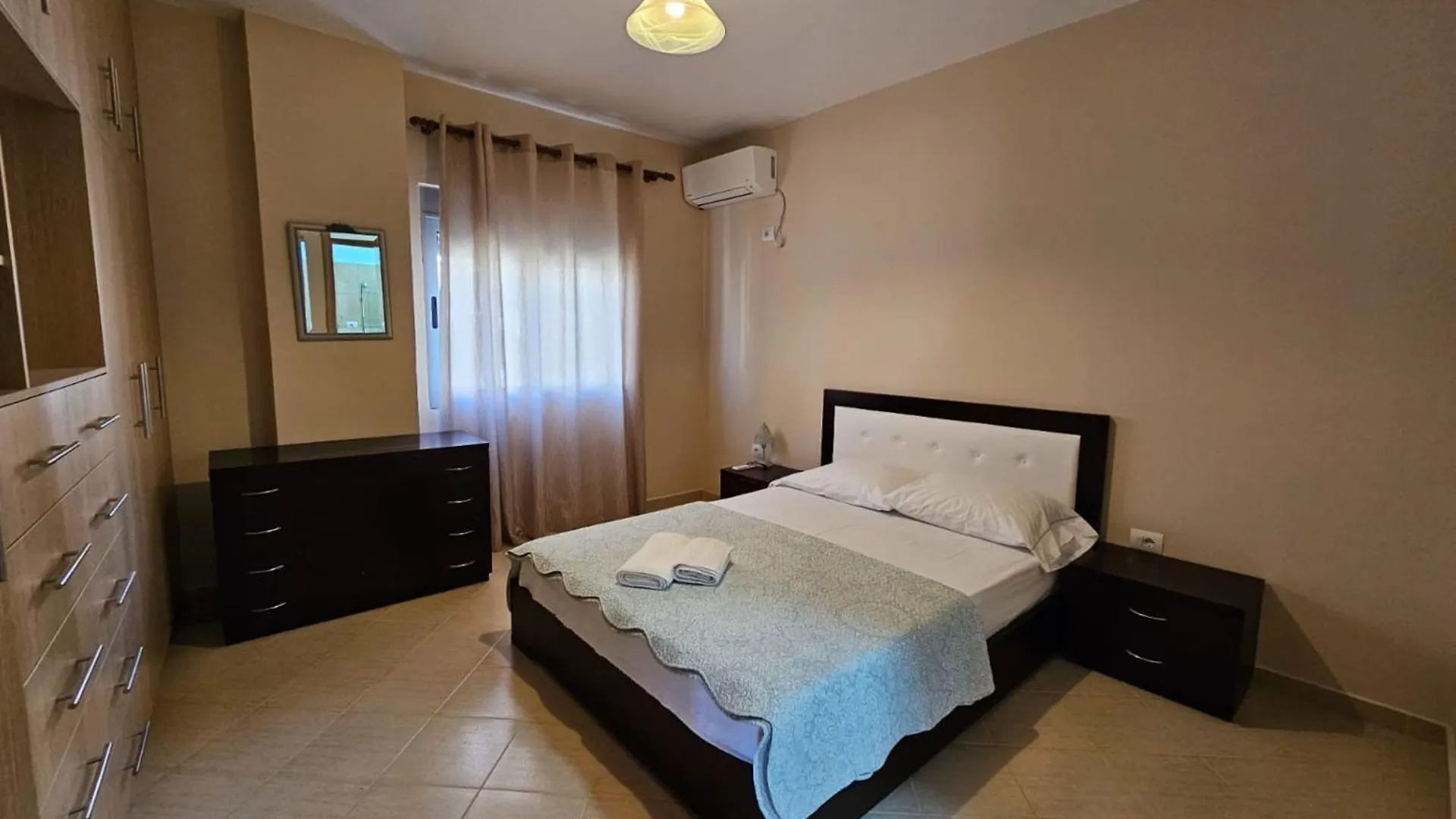 Albania Dream Holidays Apartment ساراندا 0*,